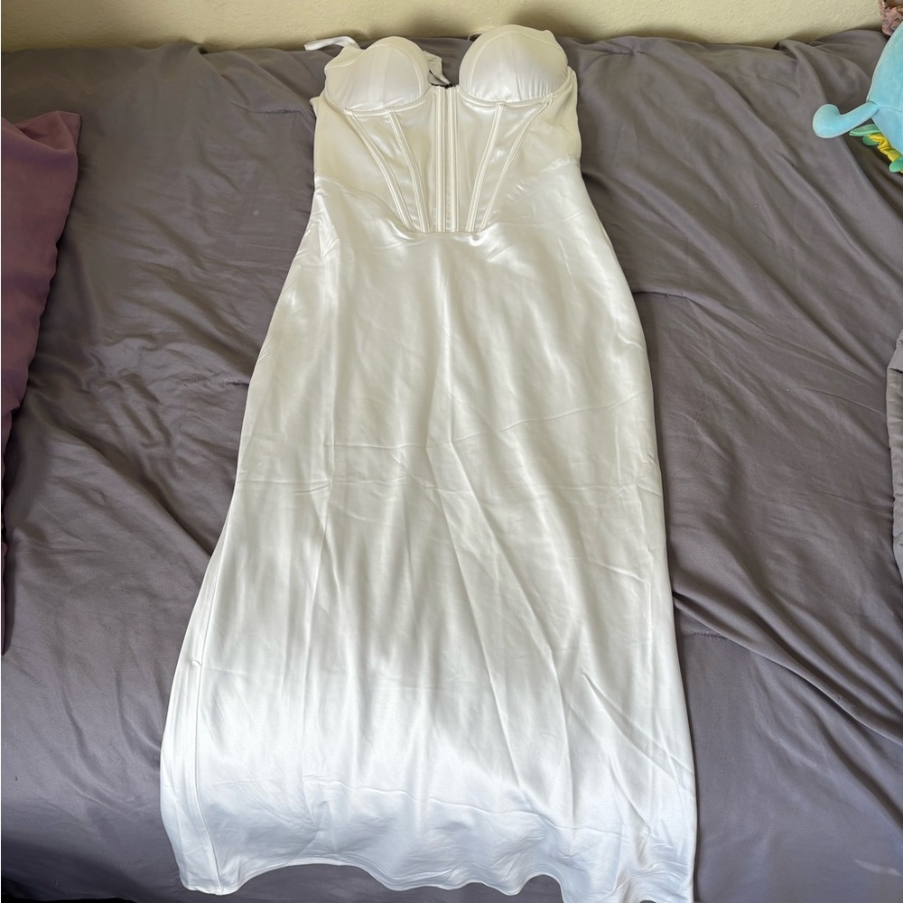 White Strapless Sweetheart Midi Gown